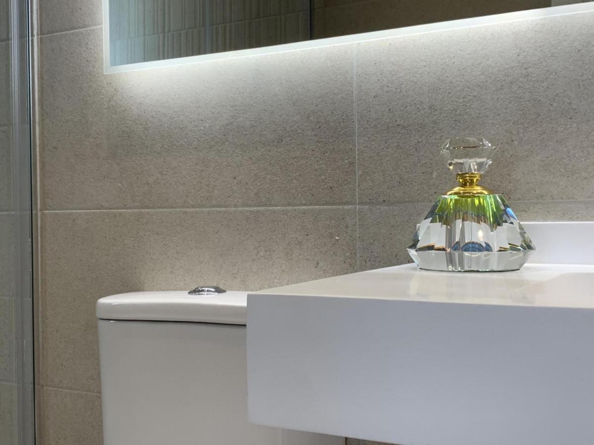 Sitges Spaces Oasis Suites- 4 Bedroom, 4 Ensuite Bathrooms, Terrace, Pool, Sitges Centre Exteriör bild