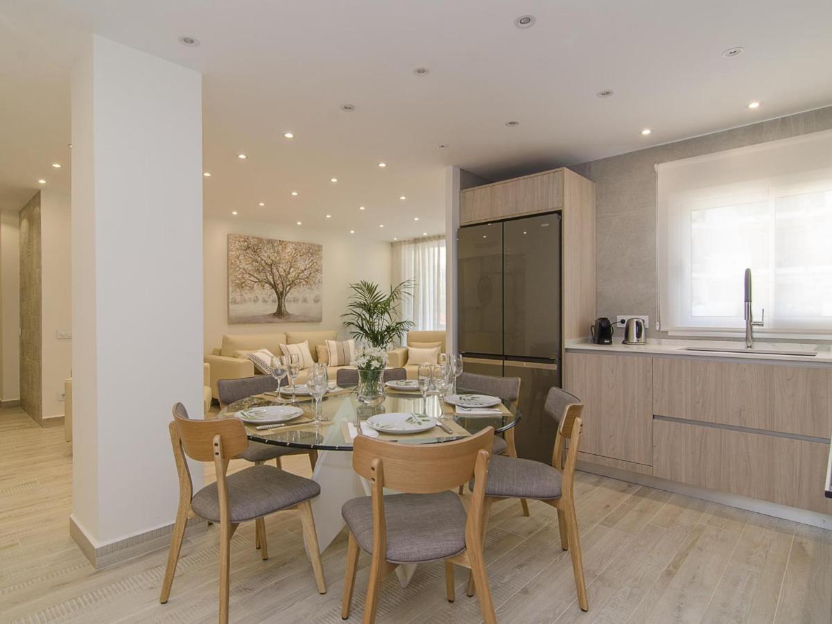 Sitges Spaces Oasis Suites- 4 Bedroom, 4 Ensuite Bathrooms, Terrace, Pool, Sitges Centre Exteriör bild