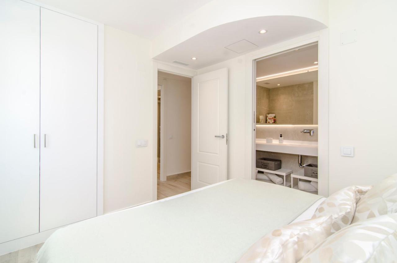 Sitges Spaces Oasis Suites- 4 Bedroom, 4 Ensuite Bathrooms, Terrace, Pool, Sitges Centre Exteriör bild