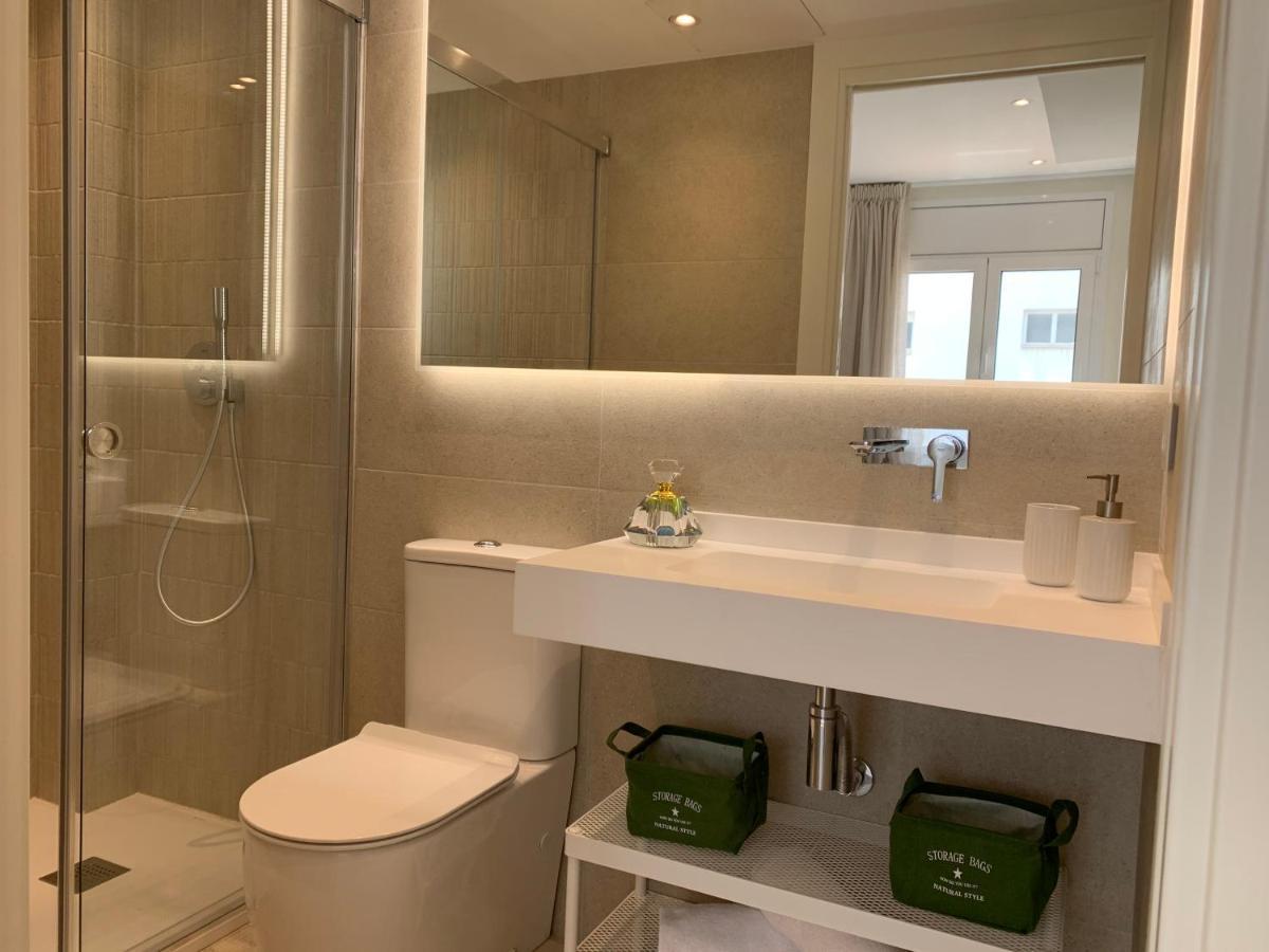 Sitges Spaces Oasis Suites- 4 Bedroom, 4 Ensuite Bathrooms, Terrace, Pool, Sitges Centre Exteriör bild