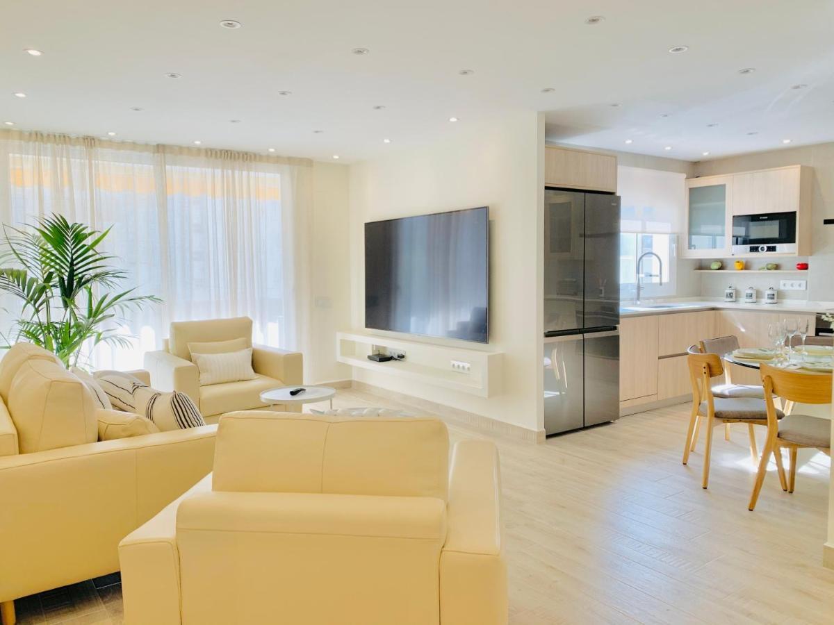 Sitges Spaces Oasis Suites- 4 Bedroom, 4 Ensuite Bathrooms, Terrace, Pool, Sitges Centre Exteriör bild